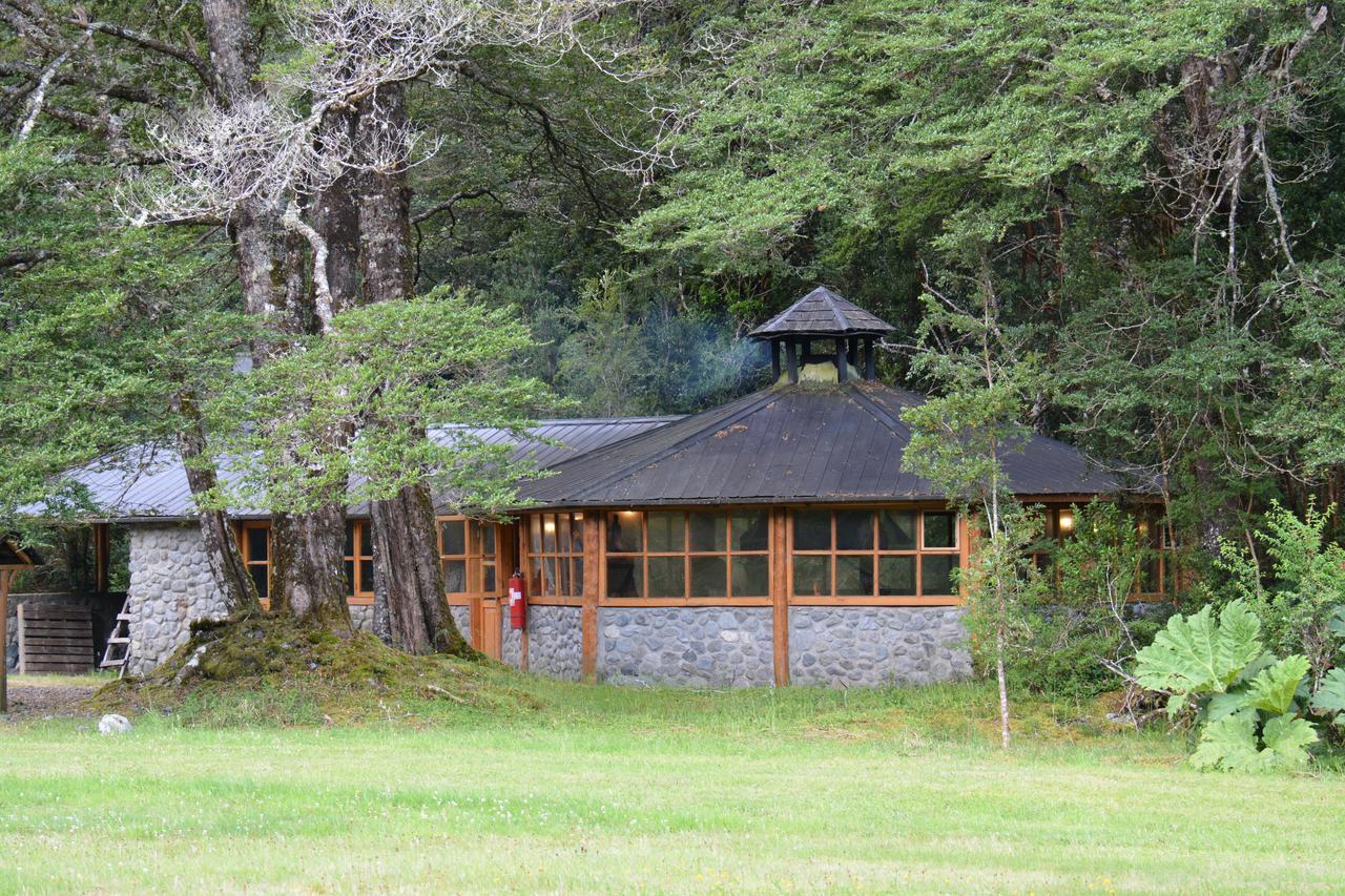 El Pangue Lodge Puerto Puyuguapi Exterior foto