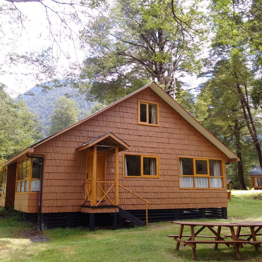 El Pangue Lodge Puerto Puyuguapi Exterior foto